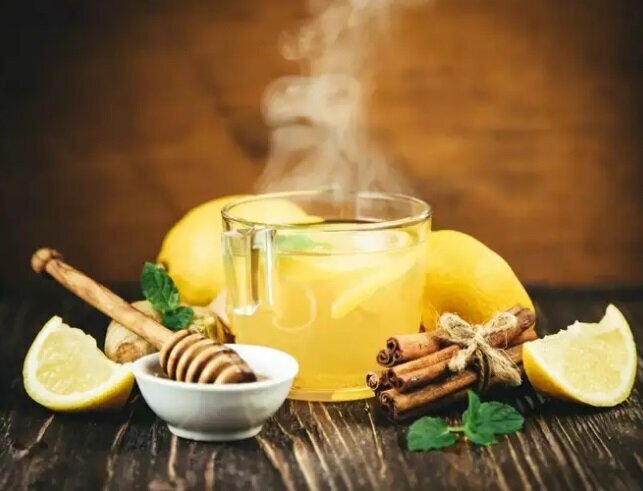 نوشیدنیهای مفید برای کاهش وزن در خواب نوشیدنیهای مفید برای کاهش وزن در خواب