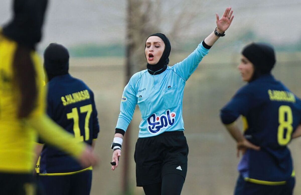 نگاه عاشقانه یک مرد به فوتبال زنان ایران + عکس