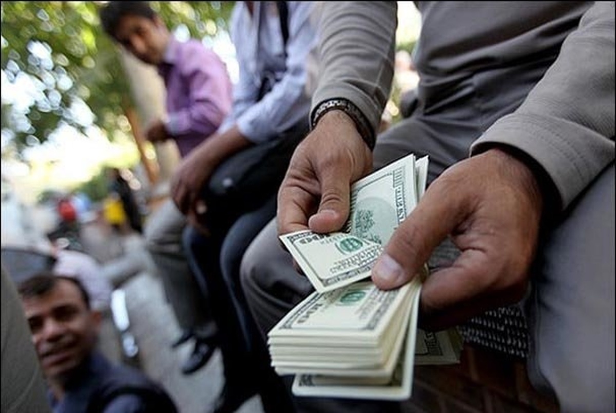 نرخ واقعی دلار در ایران چقدر است؟