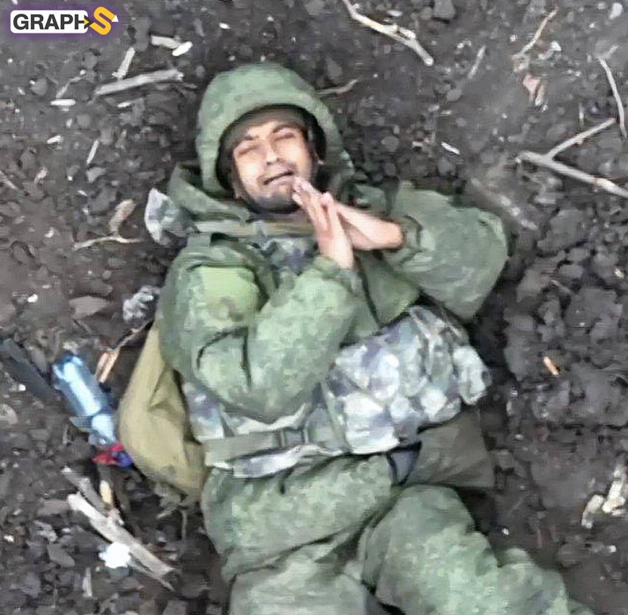 عکسی تلخ از التماس سرباز روس برای زنده ماندن!