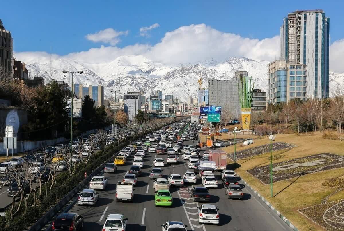 هوای تهران آلوده است