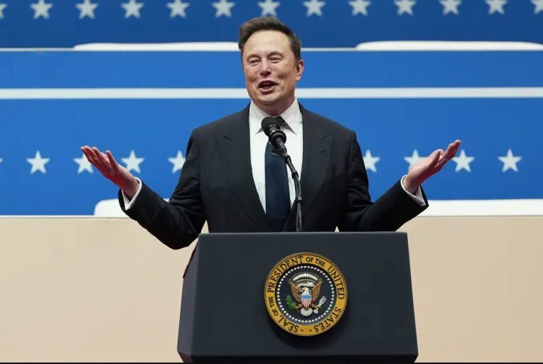 دعوا بین ایلان ماسک و سازمان سیا بالا گرفت