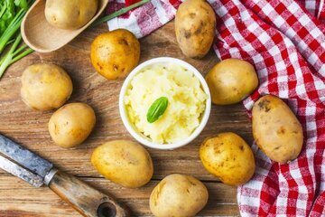 سیبزمینی پخته سیبزمینی پخته