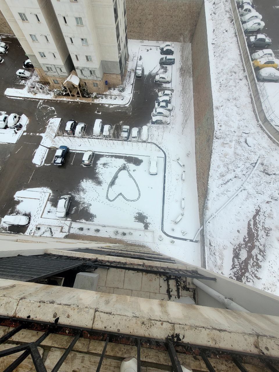 قاب خاص و رمانتیک از پردیسِ برفی