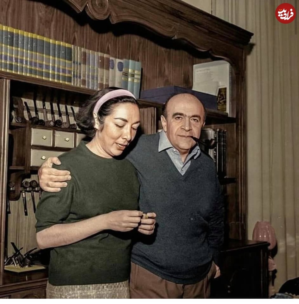 هویدا و زنش در سال 48