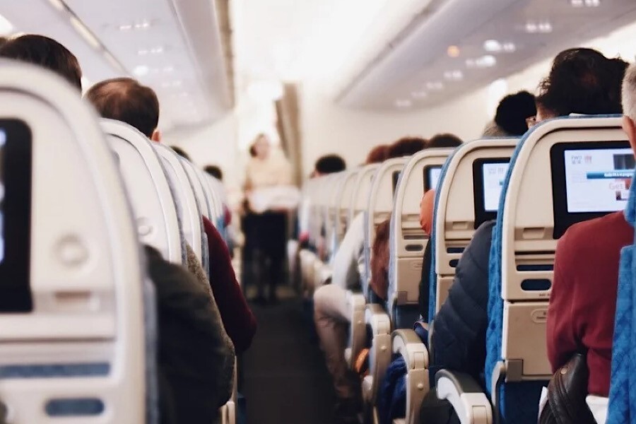 چطور در سفر هوایی دیگر مسافران را بترسانیم؟ چطور در سفر هوایی دیگر مسافران را بترسانیم؟