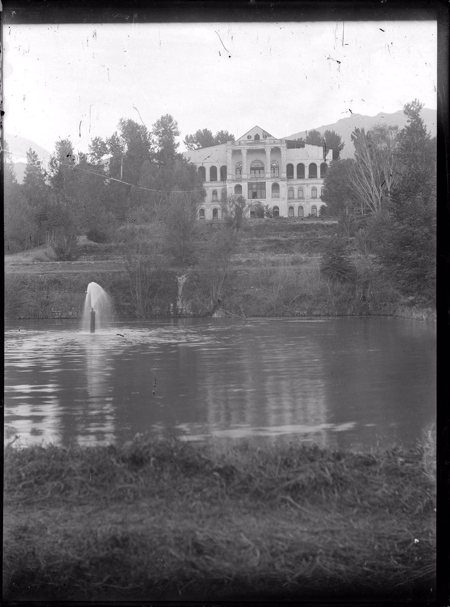 دورنمایی تماشایی از عمارت فردوس