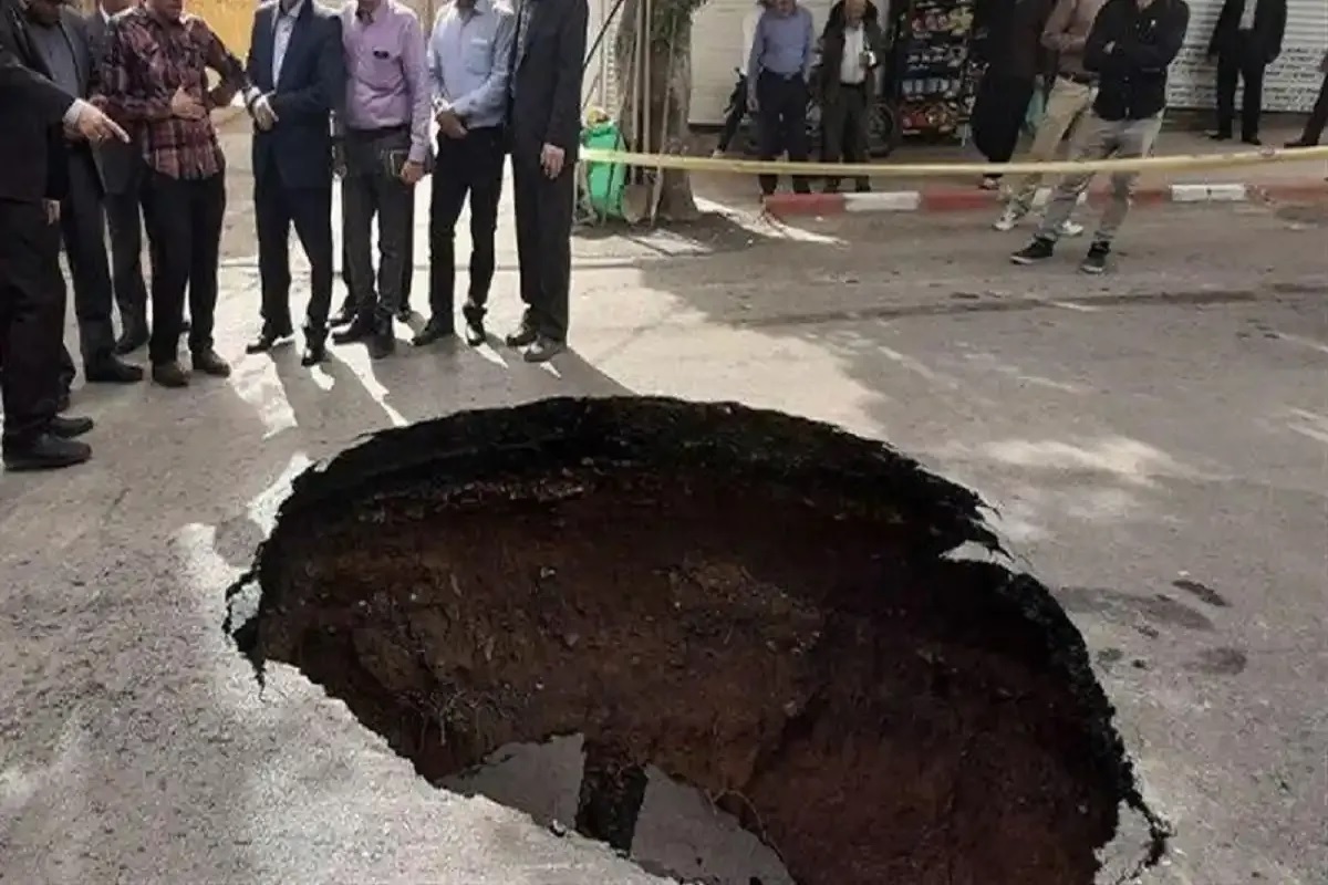 بحران آب و فرونشست زمین زیر پای تهران