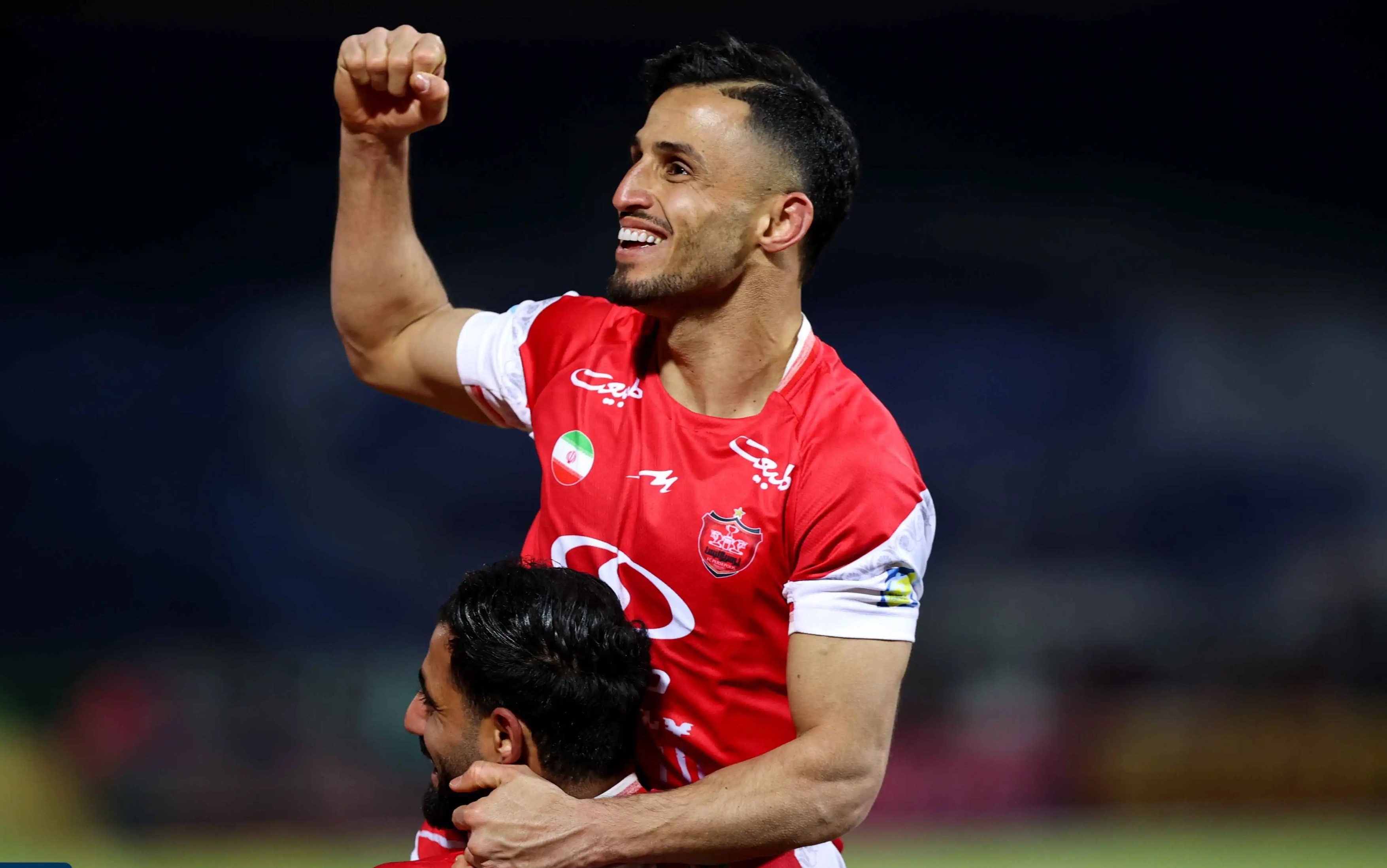 چشم ستاره پرسپولیس به تصمیم قلعه‌نویی