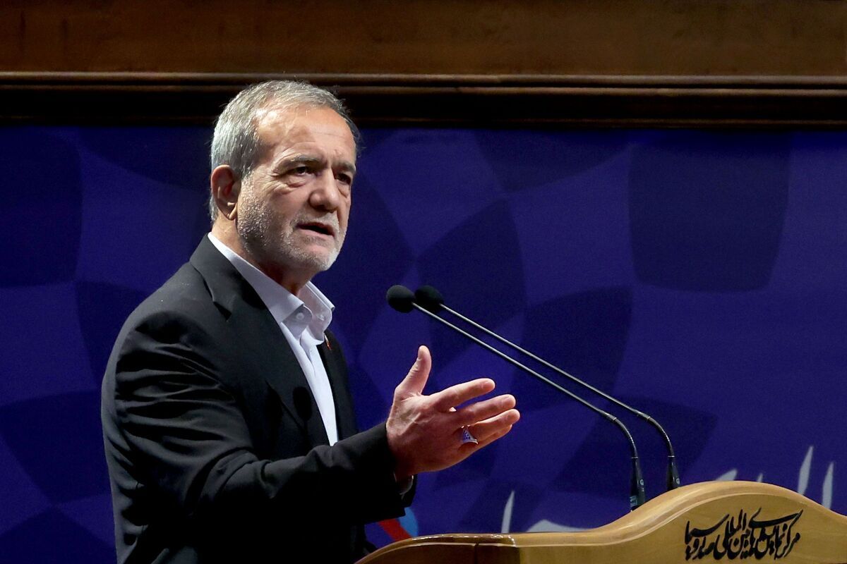 پزشکیان: امید ما به نخبگان است