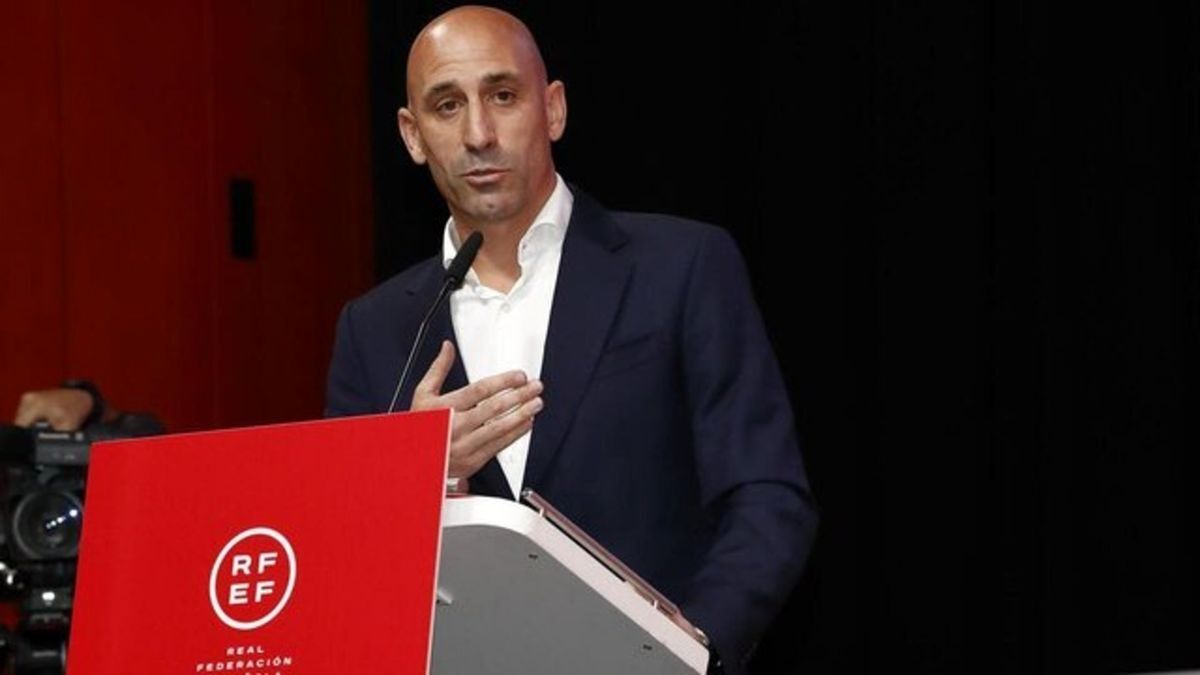 رئیس جنجالی فدراسیون فوتبال اسپانیا