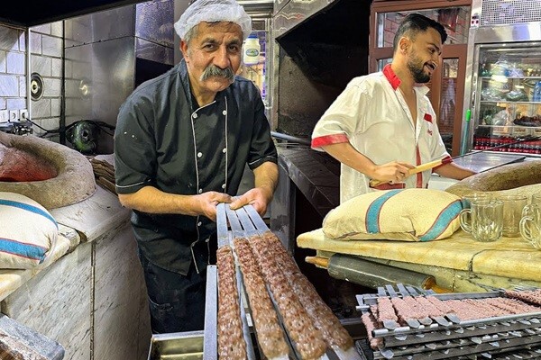 درآمد کبابی چقدر است؟ آیا ارزشش را دارد؟