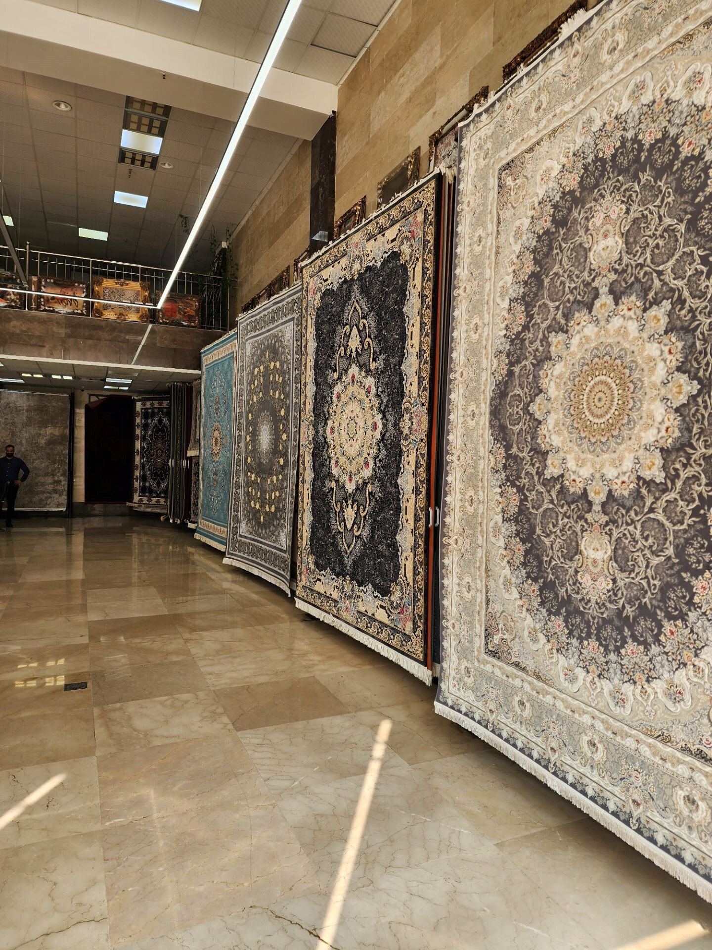 تعویض فرش کهنه با نو تعویض فرش کهنه با نو