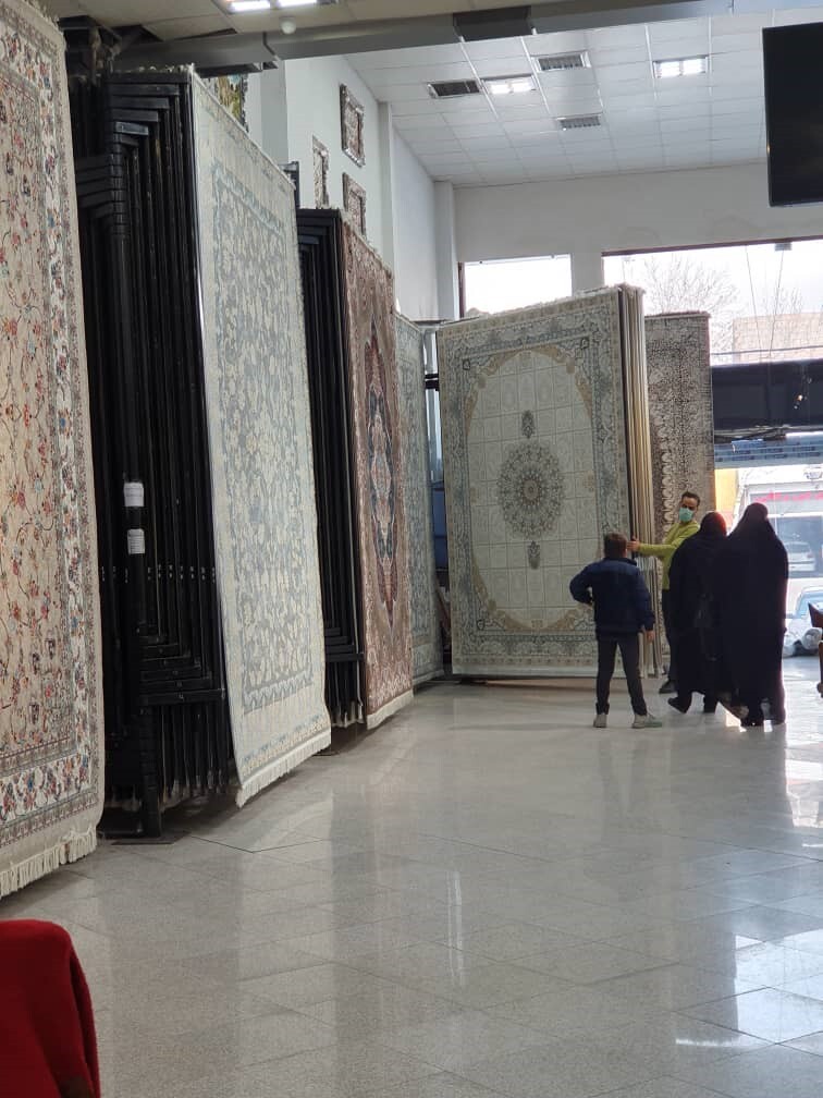 تعویض فرش کهنه با نو