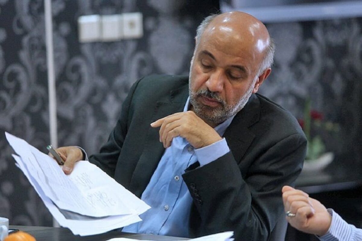 وزیر کار با کارت زرد اول در موقعیت همتی قرار گرفت