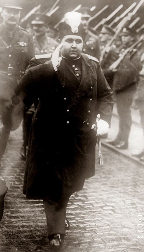 نمایی نایاب از سفر احمدشاه قاجار ۱۱۰ سال پیش به روسیه