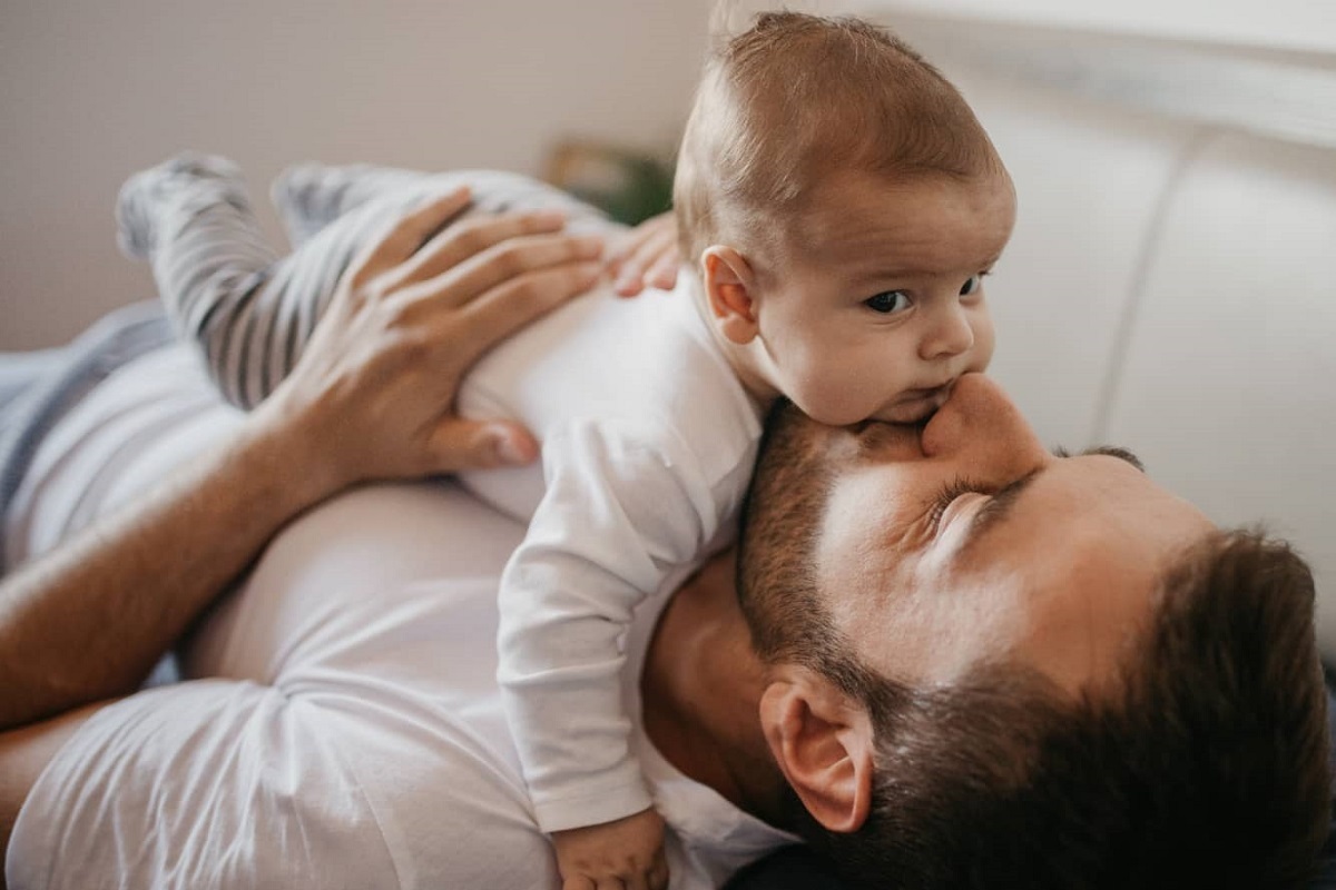 دو هفته مرخصی پدران برای تولد فرزند