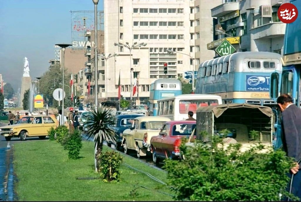 میدان فردوسی تهران