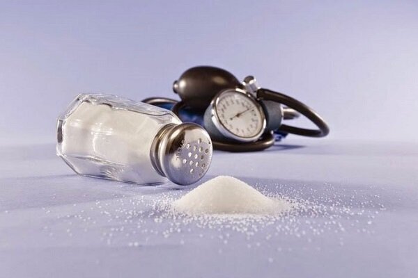 تاثیر مصرف نمک در دردهای زنانه