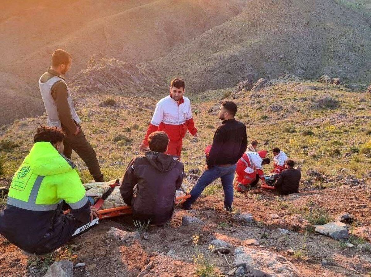 حادثه سقوط گردشگران در ارتفاعات اشتهارد