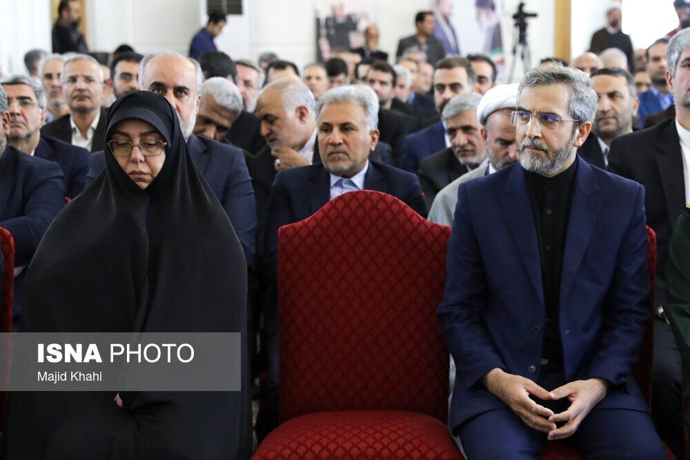 عکس/ تصویری جدید از همسر امیرعبداللهیان در وزارت خارجه
