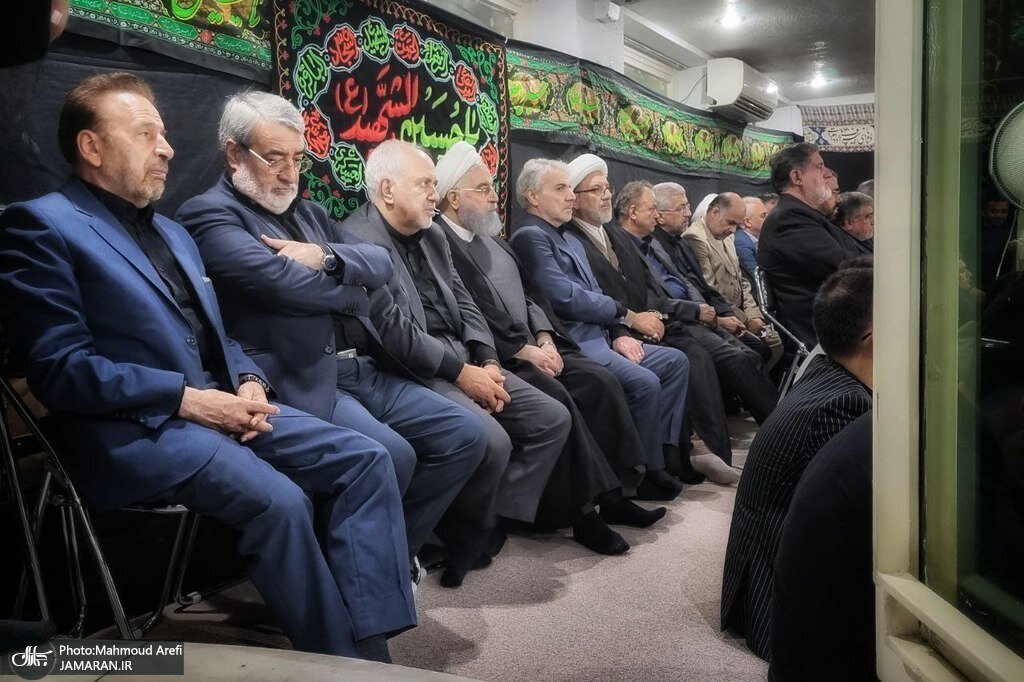 مراسم عزاداری امام حسین(ع) در دفتر روحانی + عکس
