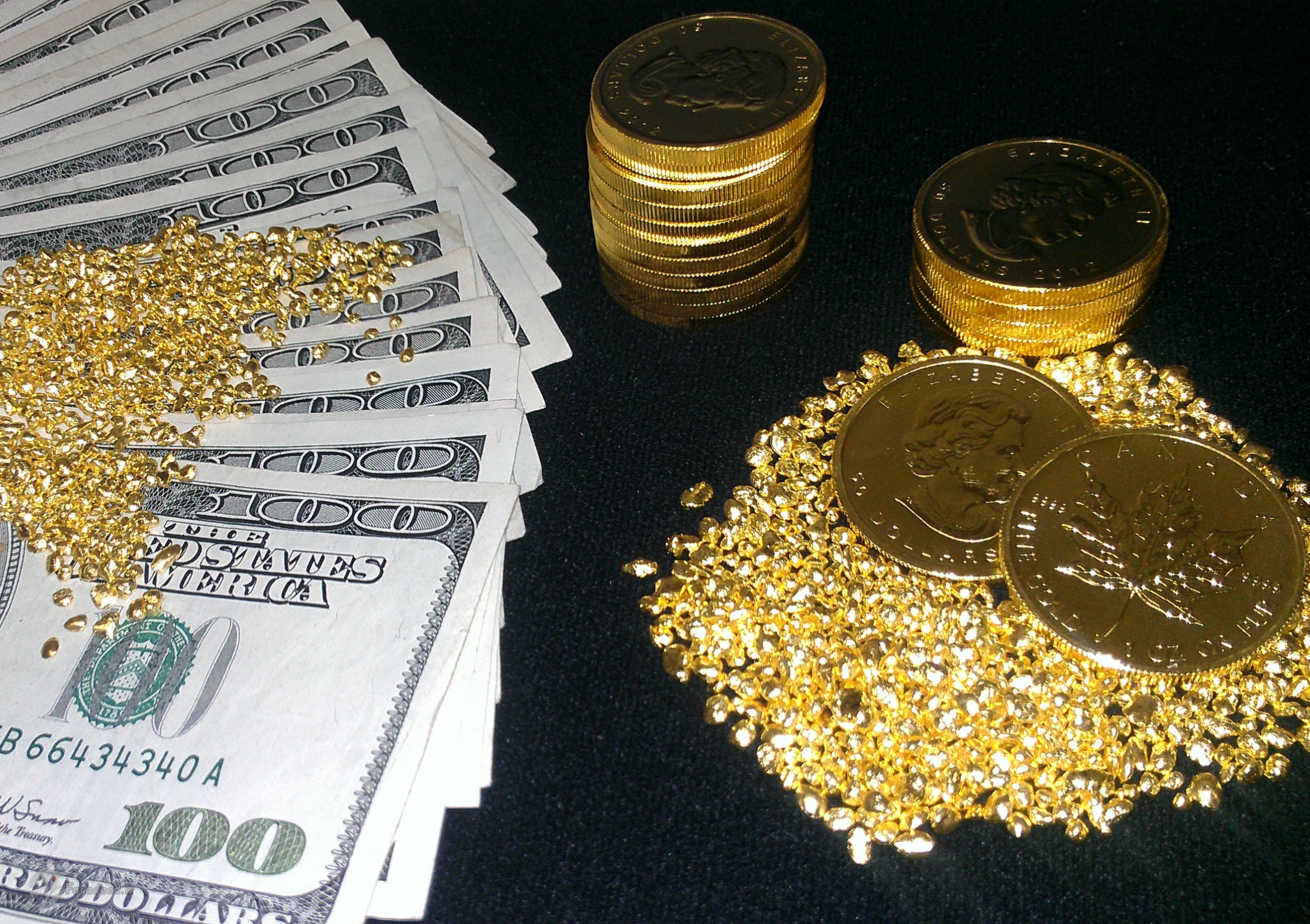 ۱۲۰ تن طلای بانک مرکزی صرف مبارزه با حباب سکه شد
