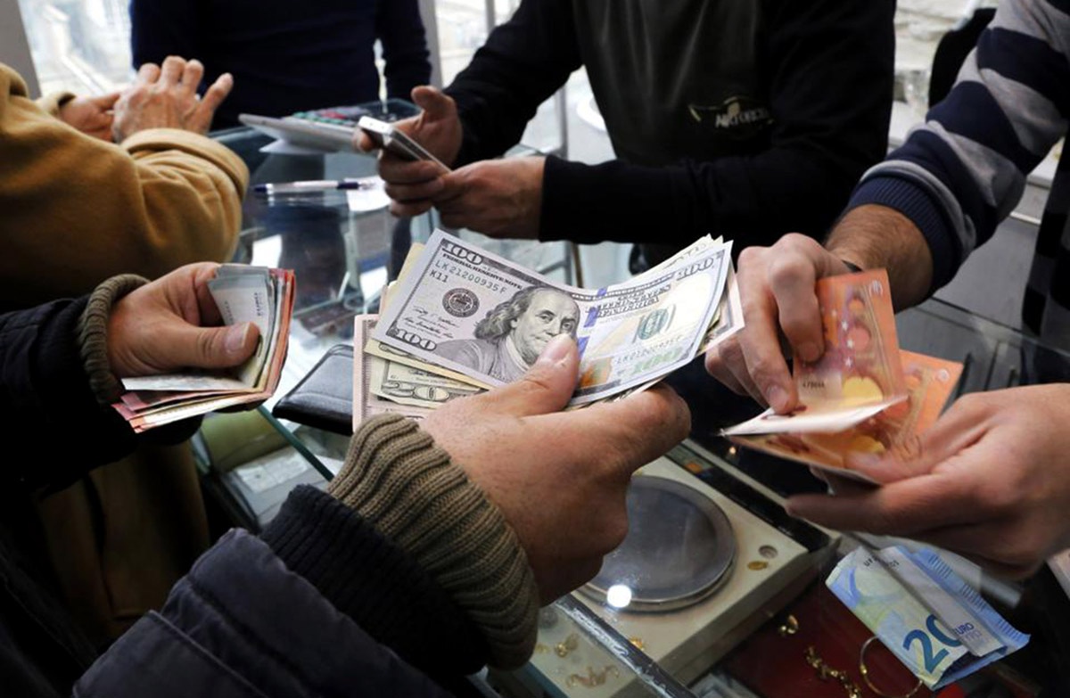 تلاش دلار برای صعود دوباره