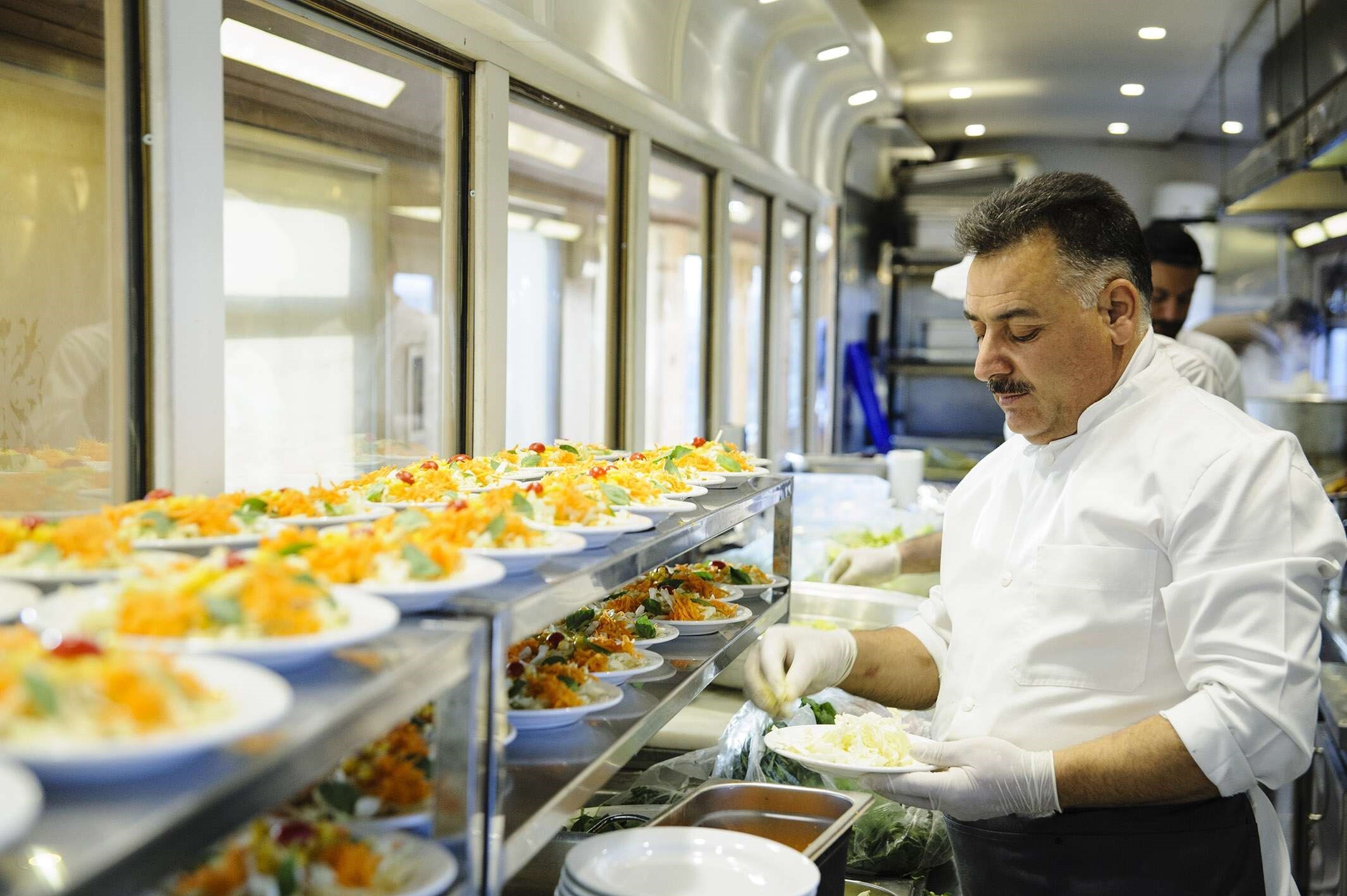 قطار طوس: انتخابی ایده‌آل برای سفری ایمن و مطمئن