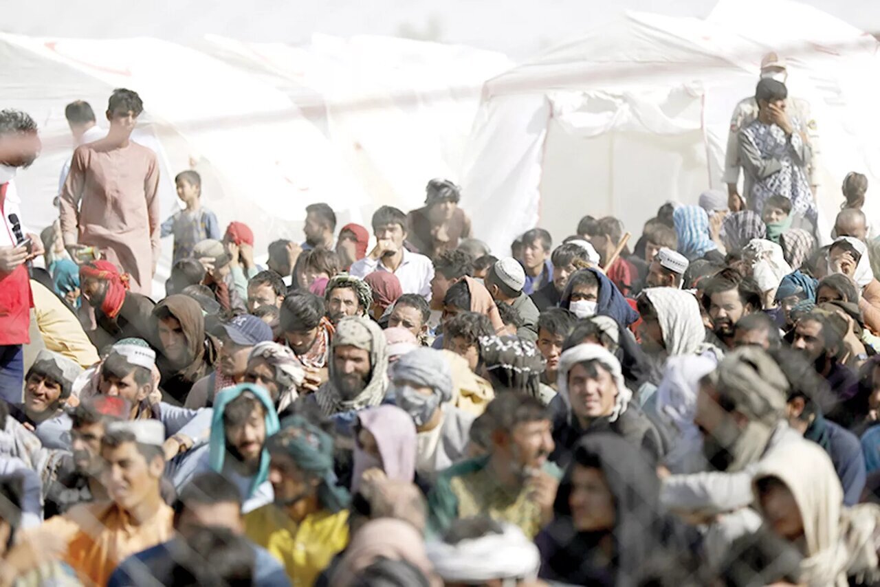 چه شد پای پناهجویان افغانستانی به وعده‌های انتخاباتی کشیده شد؟