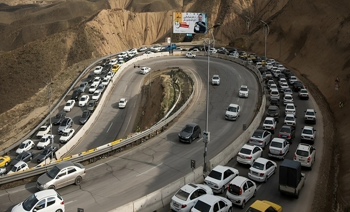 تردد خودرو‌ها از چالوس به سمت کرج و تهران ممنوع شد