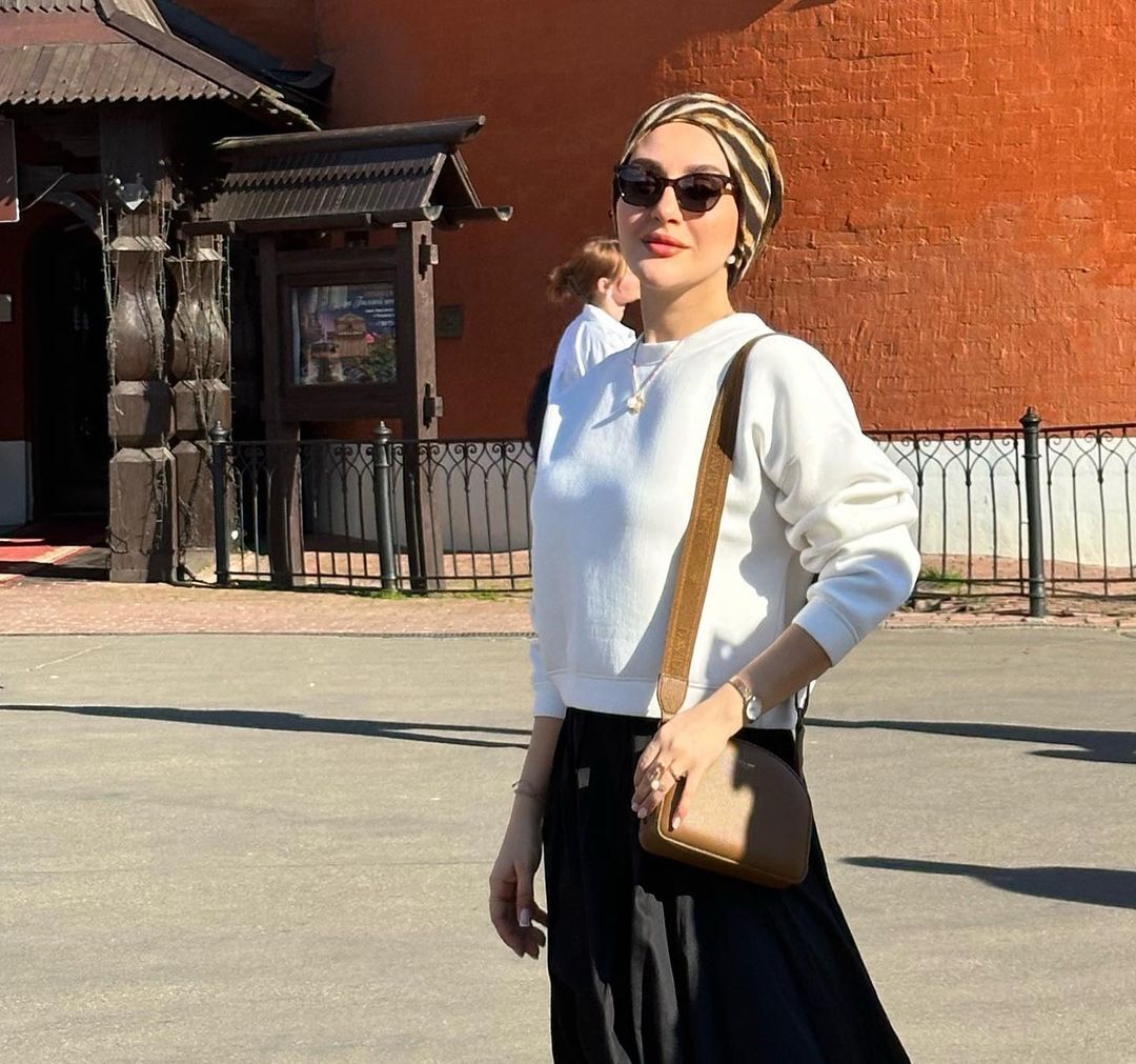 عکس/ استایل شیک خانم بازیگر سریال گیلدخت در مسکو