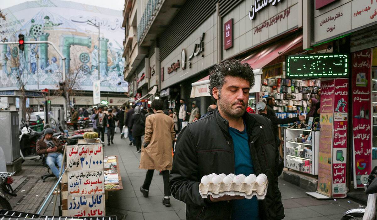 درآمد خانوارها از هزینه‌ها در ۳۰ سال گذشته سبقت گرفت؛ وضع مردم بهتر شده است؟