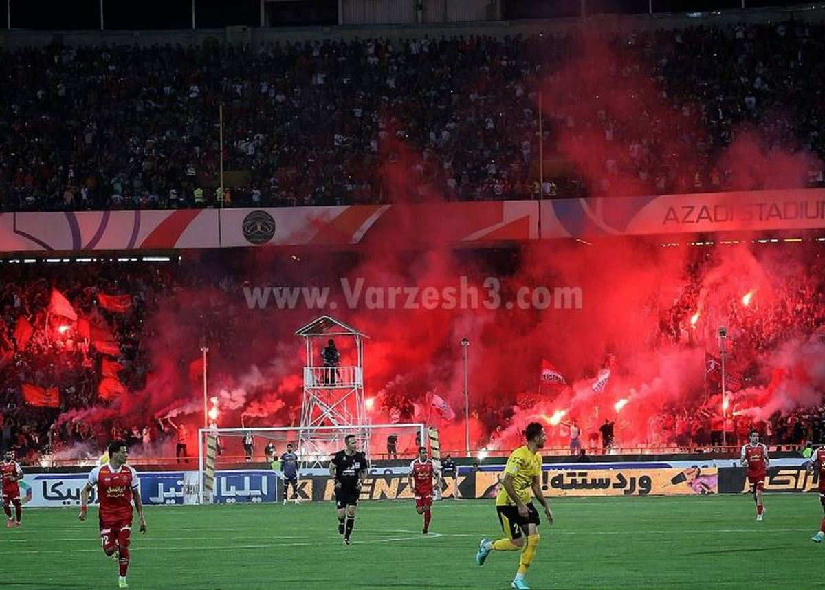 جدال سپاهان و پرسپولیس در نقش جهان