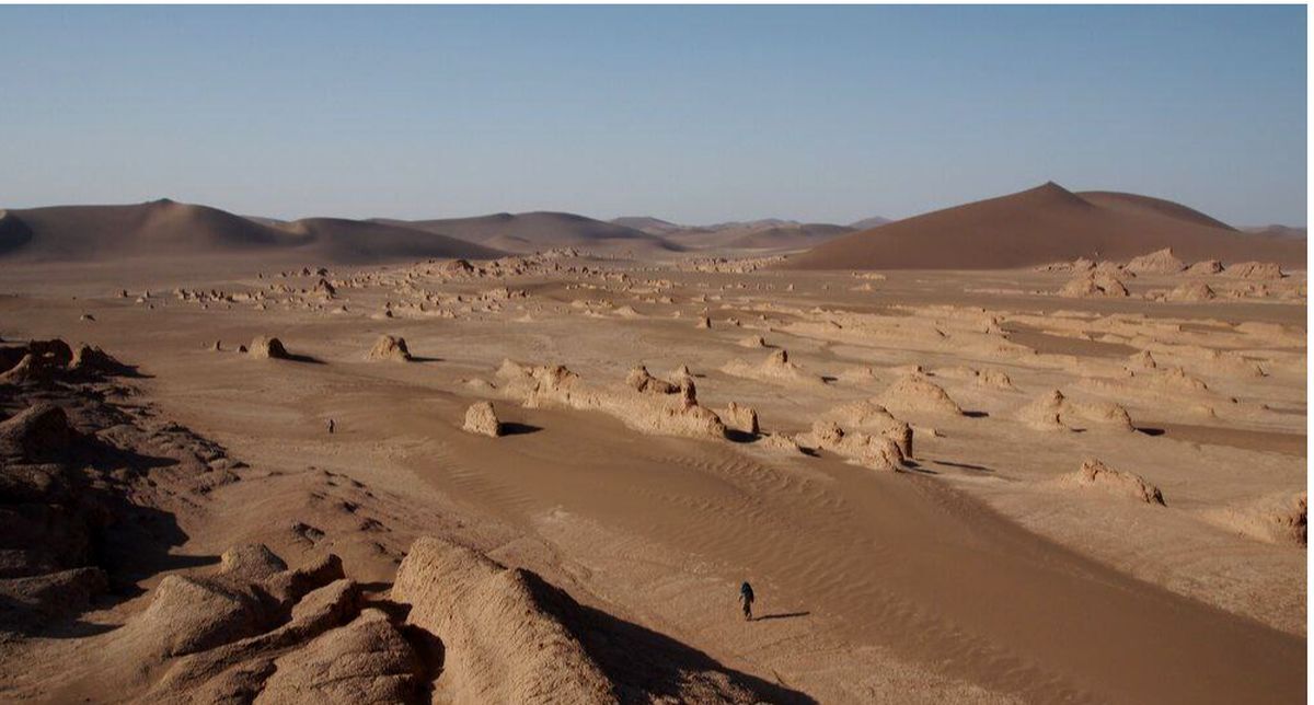 گم‌شدن ۱۵ گردشگر در کویر طبس