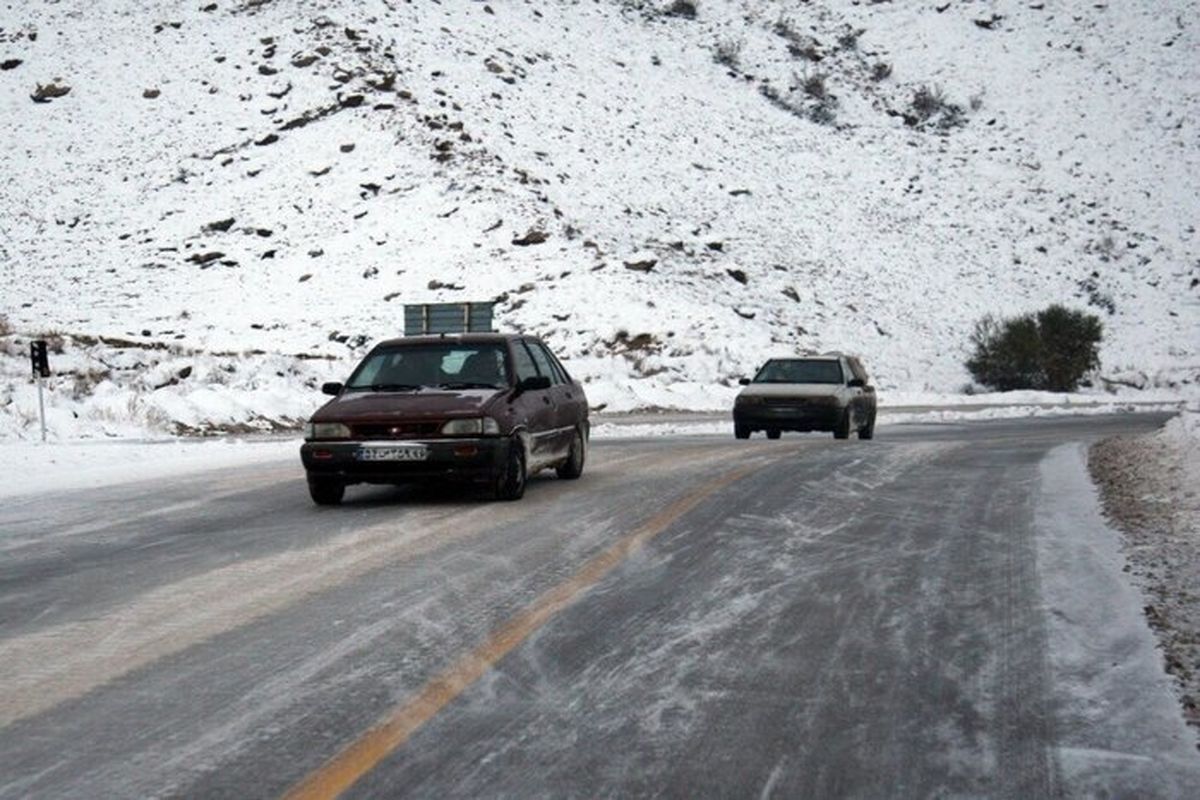 احتمال ریزش سنگ در جاده‌های کوهستانی