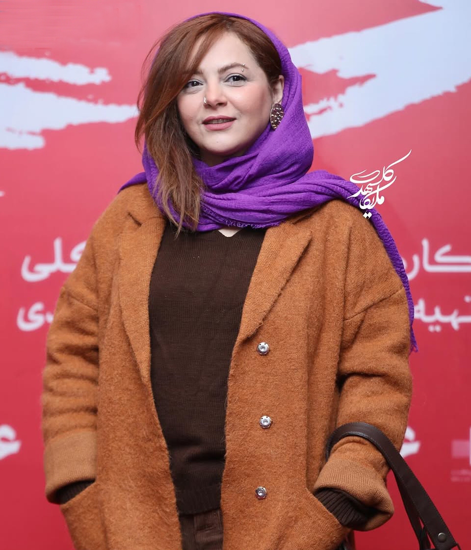 چکامه چمن ماه