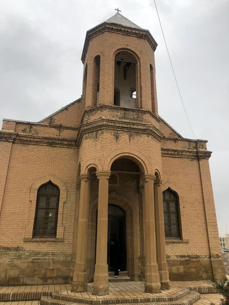 کلیساهای تاریخی آنجلی و گریگور در همدان به آتلیه تبدیل شد+ عکس