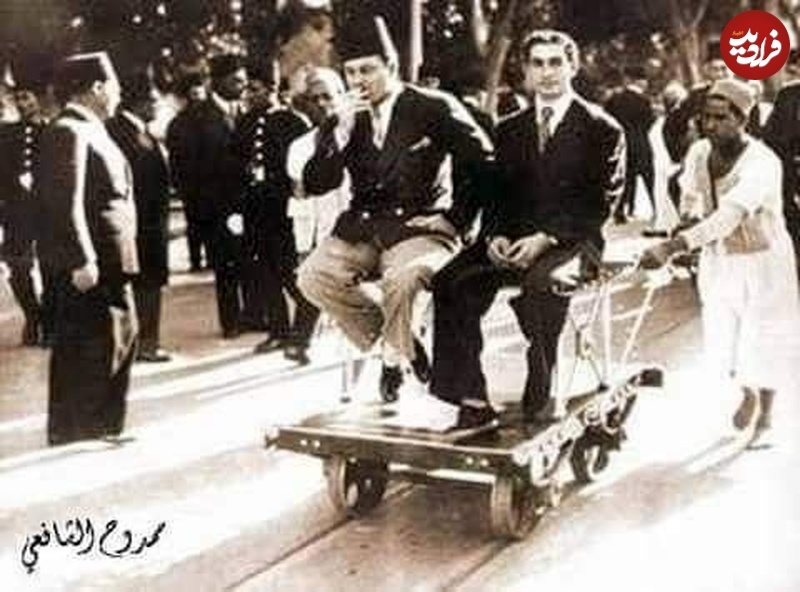 گاری‌سواری محمدرضا پهلوی و ملک فاروق در خیابان‌های قاهره
