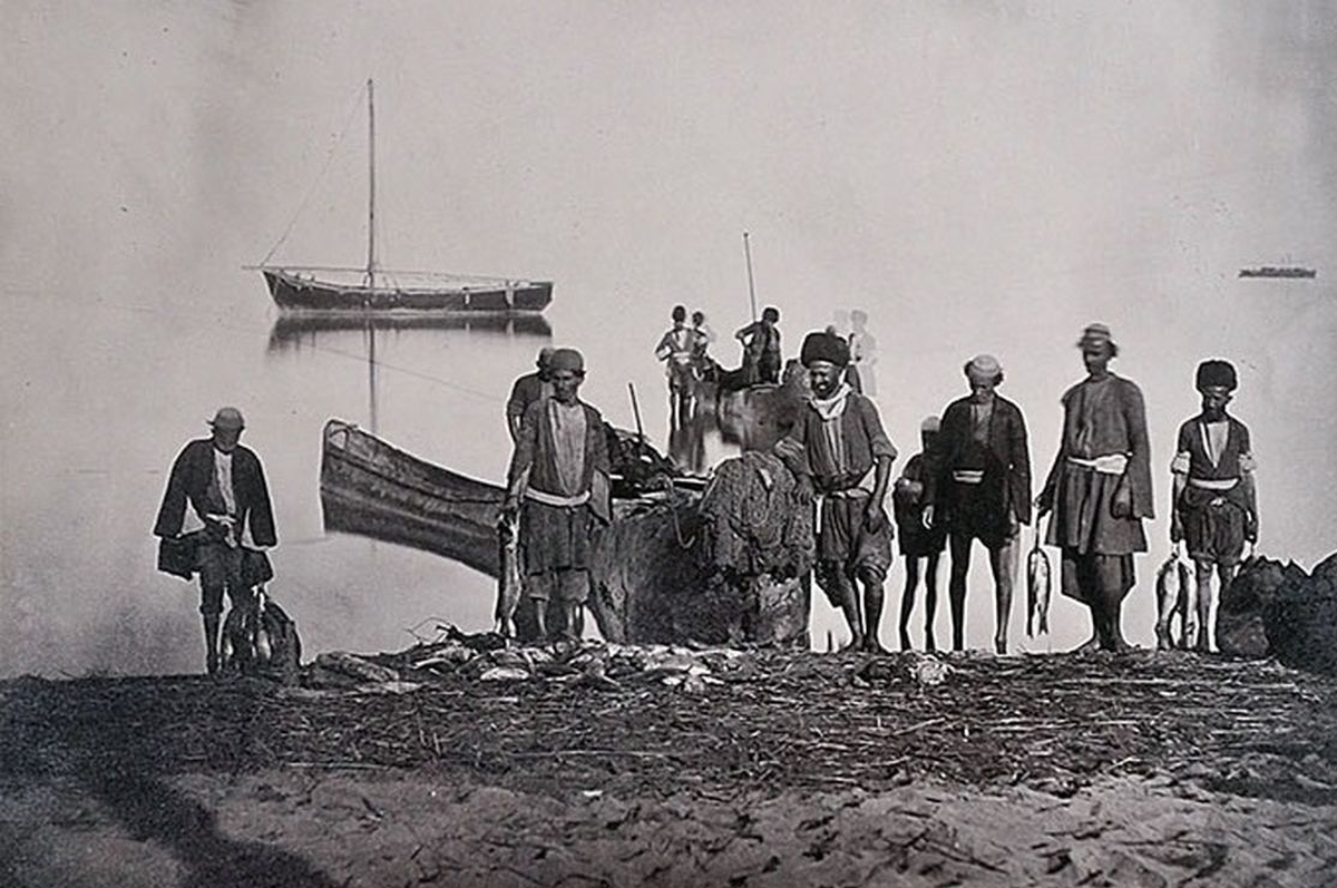 ساحل دریای خزر در بندر گز ۱۴۰ سال پیش در دوره قاجار