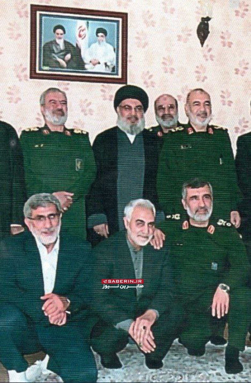 جمعی از فرماندهان سپاه پاسداران در کنار سید حسن نصرالله