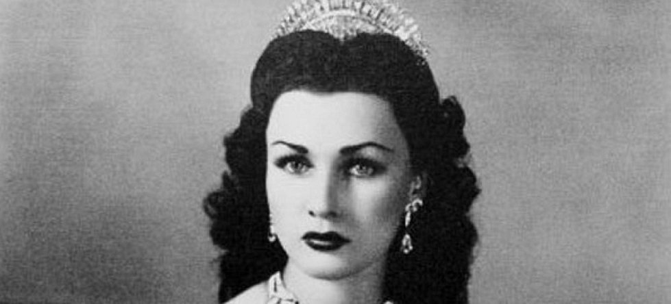 فوزیه در کنار ملک فاروق و خواهرانش ۸۹ سال پیش در اروپا