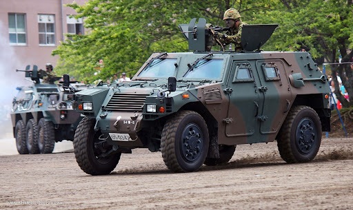 خودروی زرهی سبک Komatsu