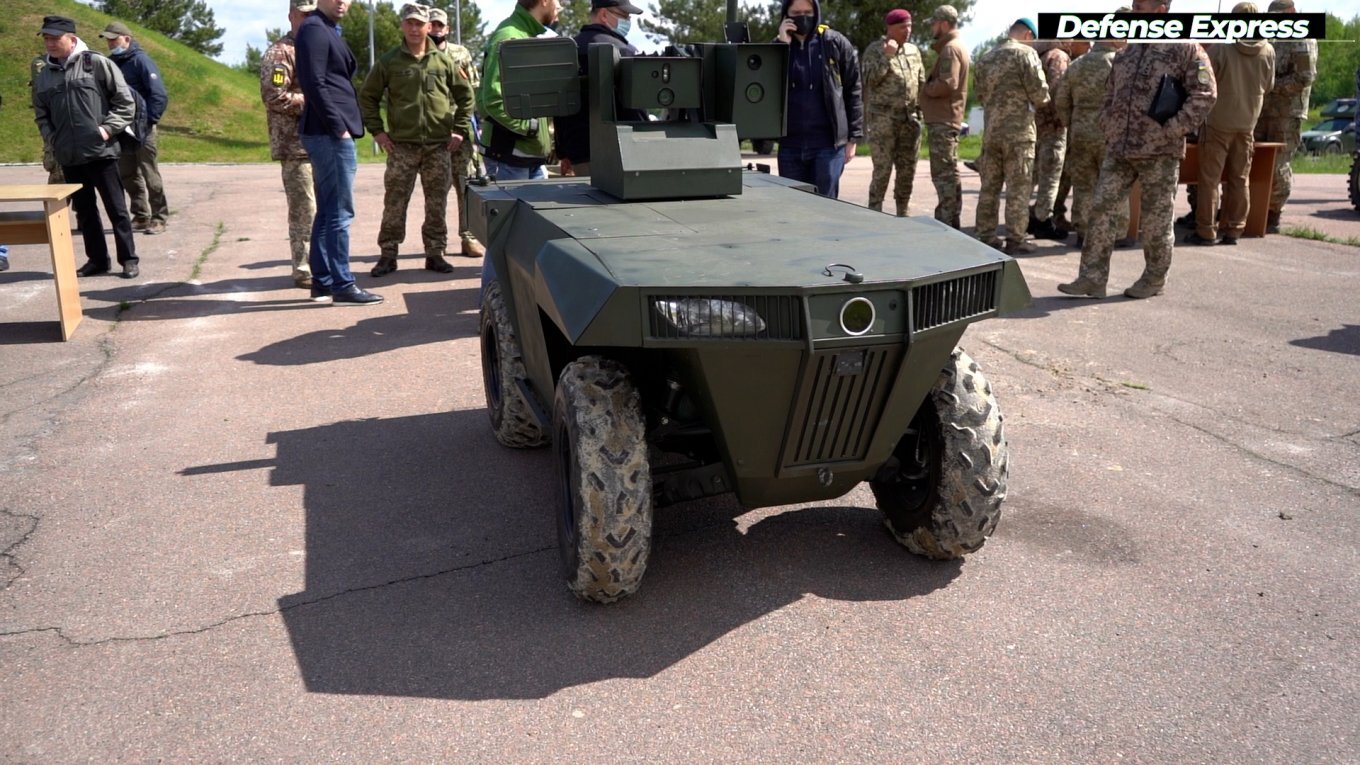 معرفی ربات نظامی Laska ۲.۰