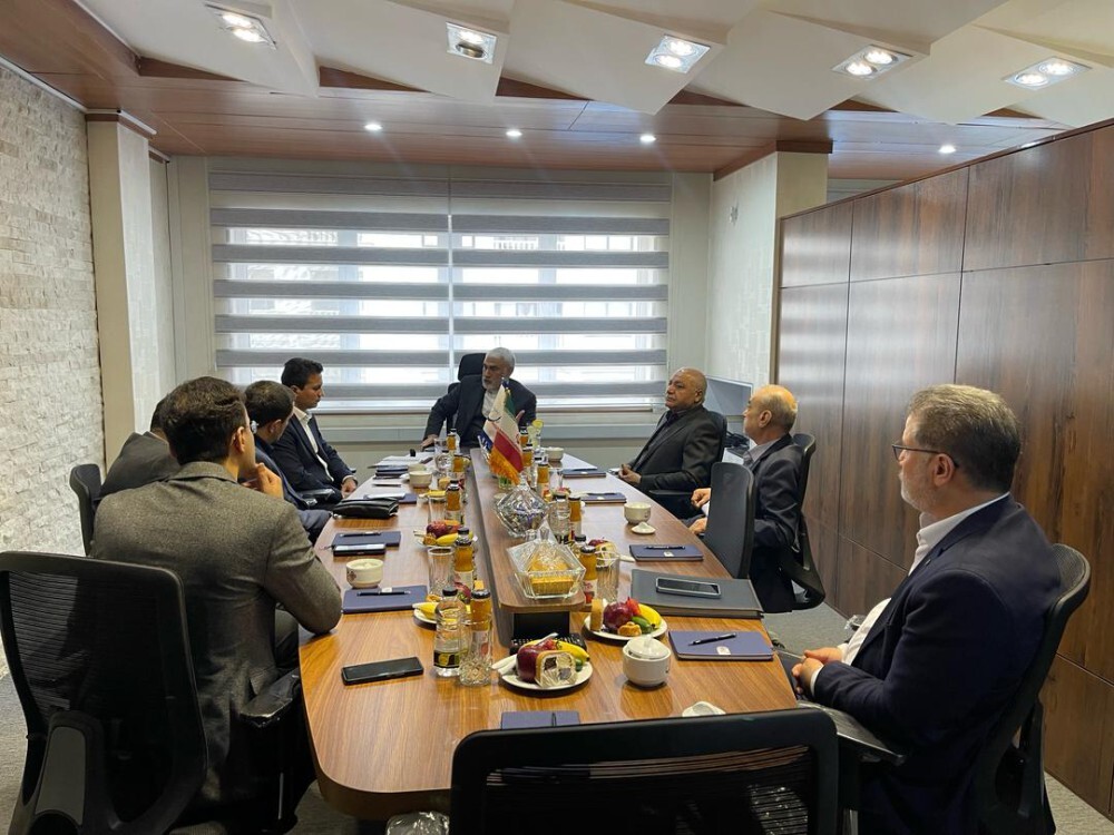 بازدید مدیر عامل موسسه اعتباری ملل از دفتر حقوقی مشهد