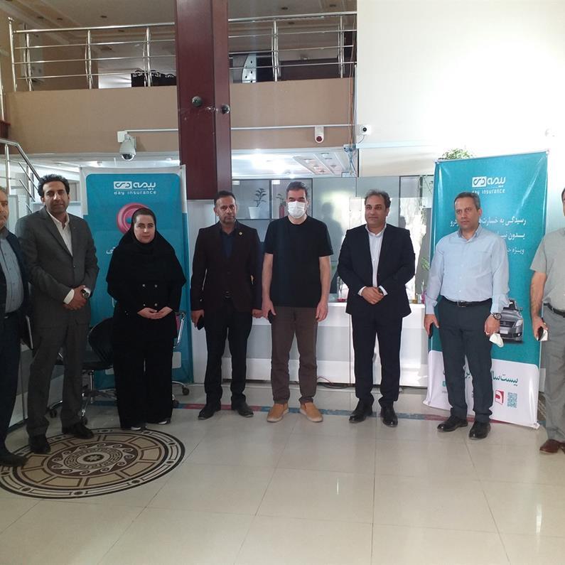 بازدید رئیسکل بیمه مرکزی از شعبه بیمه دی در خوزستان/ تأکید بر نقش کلیدی در خدمترسانی به جامعه ایثار و شهادت بازدید رئیسکل بیمه مرکزی از شعبه بیمه دی در خوزستان/ تأکید بر نقش کلیدی در خدمترسانی به جامعه ایثار و شهادت
