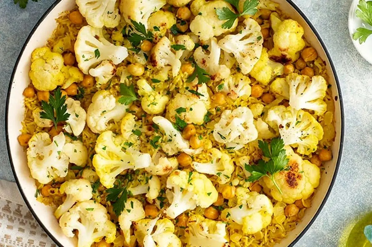 گل کلم پلو یک پلو مخلوط خاص و خوش‌مزه