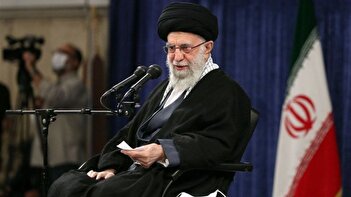 فیلم/ رهبر انقلاب: ما در مقابل دشمن کوتاه نمی‌آییم