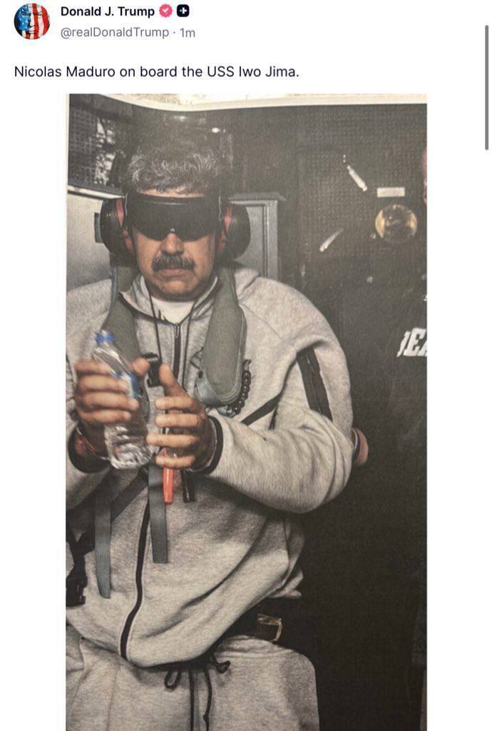 ترامپ تصویری از مادورو را درحال انتقال به آمریکا منتشر کرد