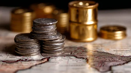 پول پاشی دولت چیست و اثر آن بر تورم چیست؟